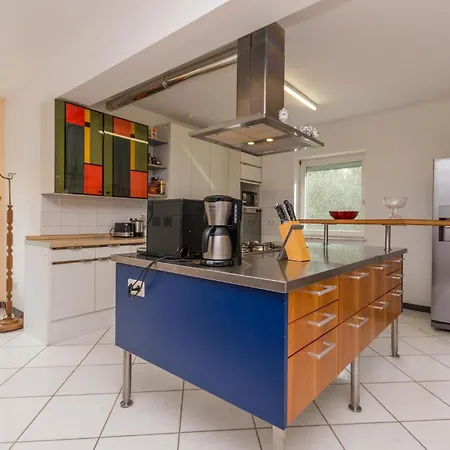 5 Bedroom Awesome In Rastane Donje *